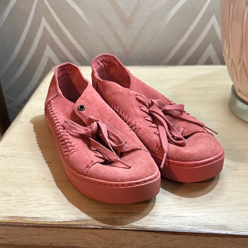 Toms Women's Coral Sneakers